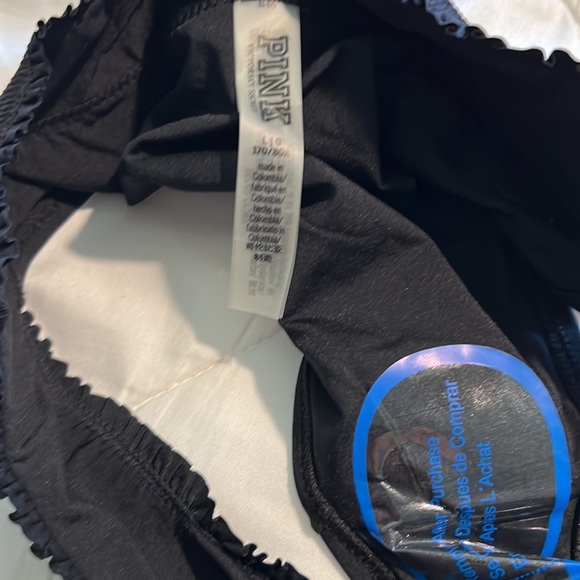 Bikini - Picture 2 of 5